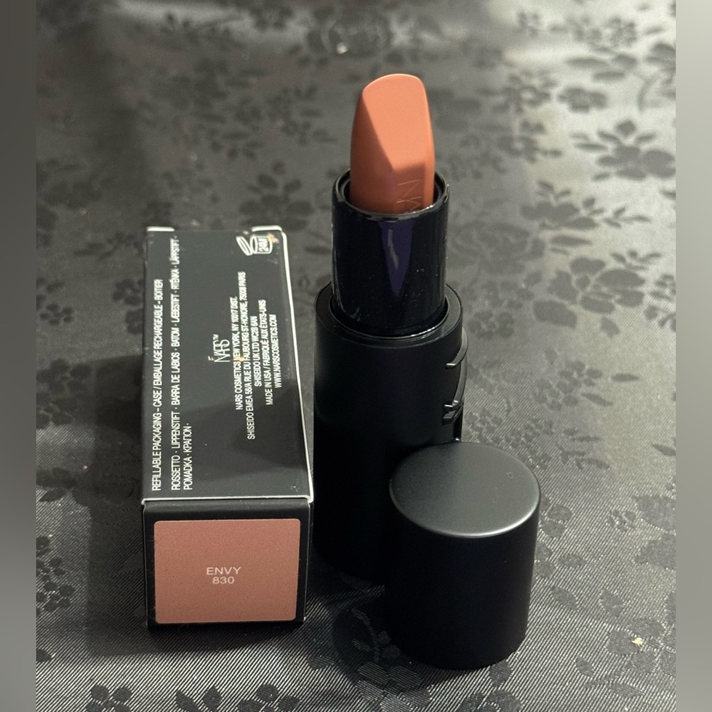 NARS Envy Lipstick - Warm Nude